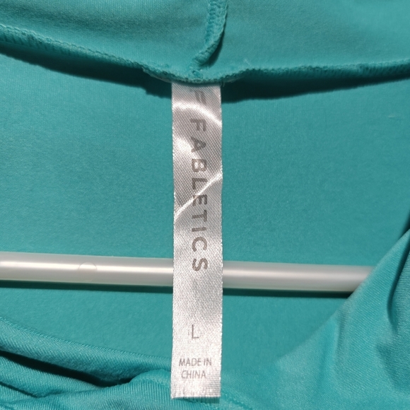 Fabletics Hoodie Large Phoenix Run Thumb Holes Lightweight Airy Vented T… - Picture 4 of 6